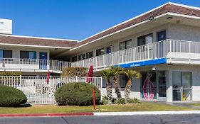 Motel 6 Mojave California